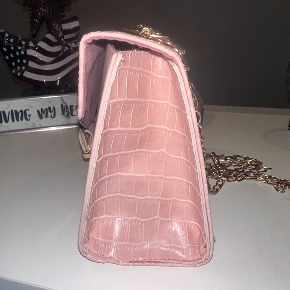 Pink purse - Picture 4 of 4